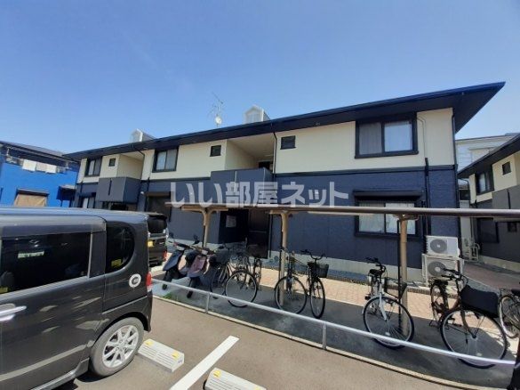 コーポシェルブールB棟の外観画像