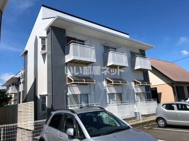 フローラ泉町Bの外観画像