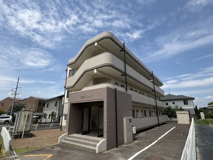 プラスパ・Mの外観画像