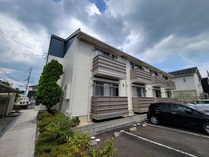 レセンテ出町 A棟の外観画像