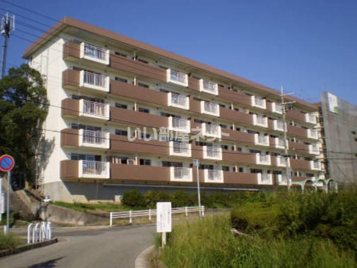 ロイヤルマンション1号棟の外観画像