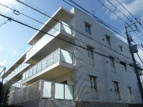 M CROSSの外観画像