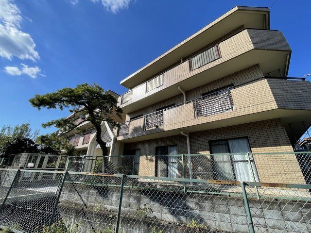 シャトール冨喜の外観画像