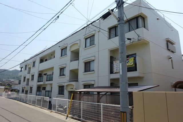 ララ本町の外観画像