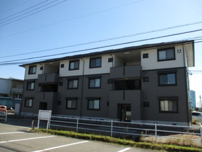 ロイヤルガーデン雅 Aの外観画像