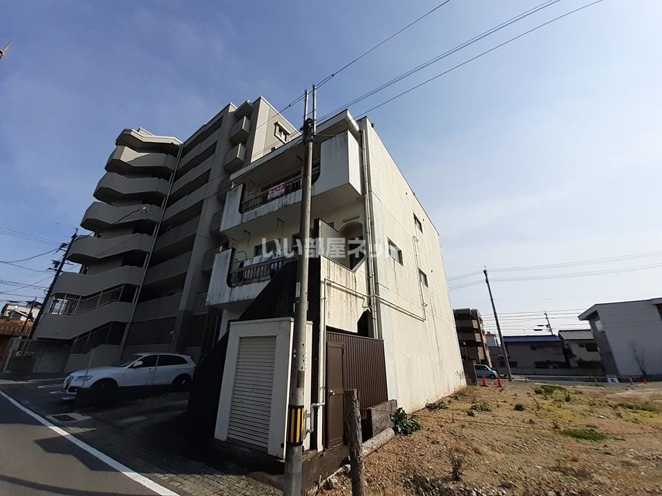 下條ビルの外観画像