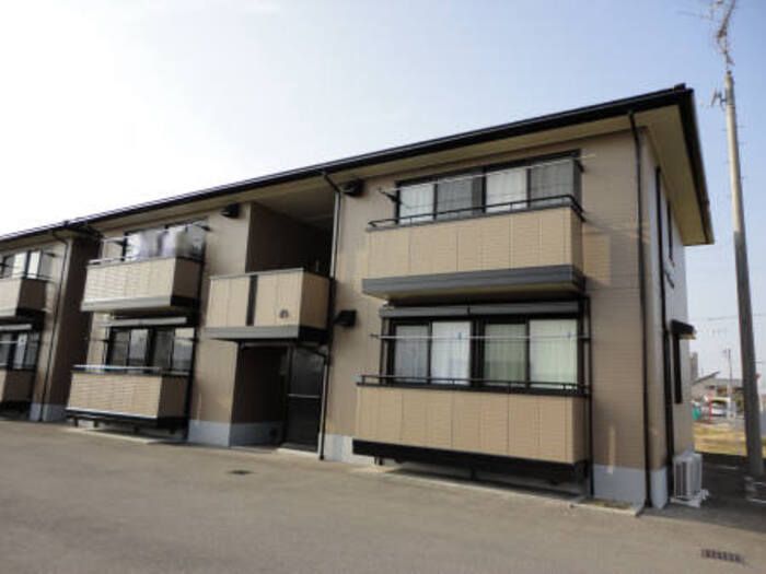 メゾンフォンティーヌ A棟の外観画像