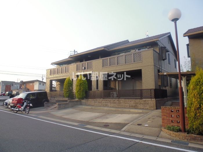 メイプルヒルズ Bの外観画像