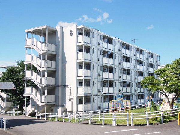 ビレッジハウス小比企4号棟の外観画像