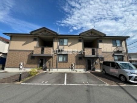 リビングタウン魚住 B棟の外観画像