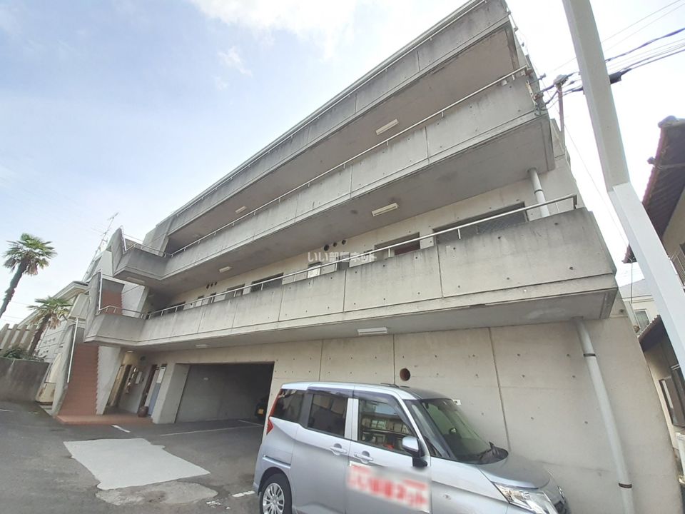 デイジー三条の外観画像