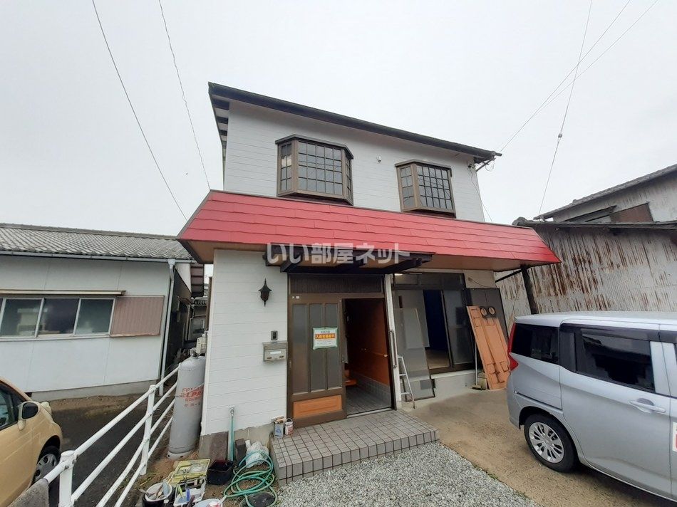 鶴羽戸建の外観画像