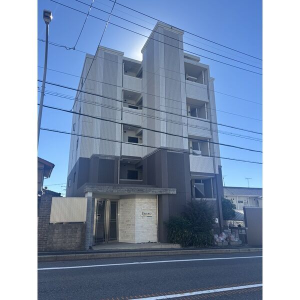 アインスベルグの外観画像