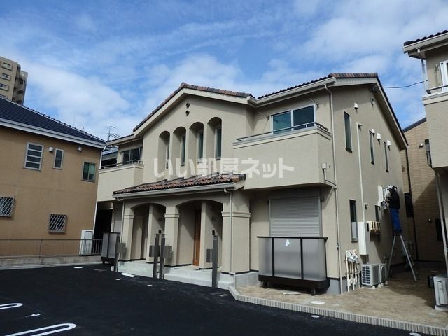 ベルソレイユ春岡B棟の外観画像