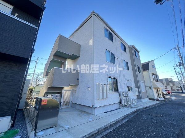 CRASTINE西馬橋1丁目の外観画像