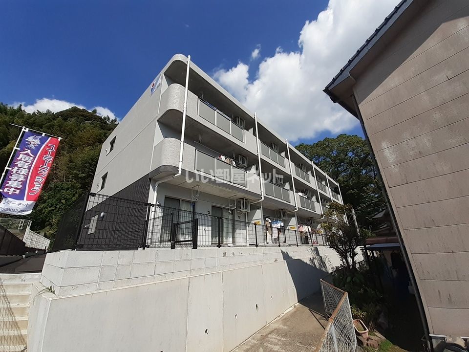 エステルの外観画像
