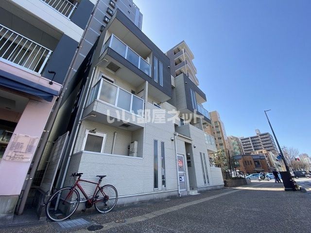 アイハブ箱崎駅前の外観画像