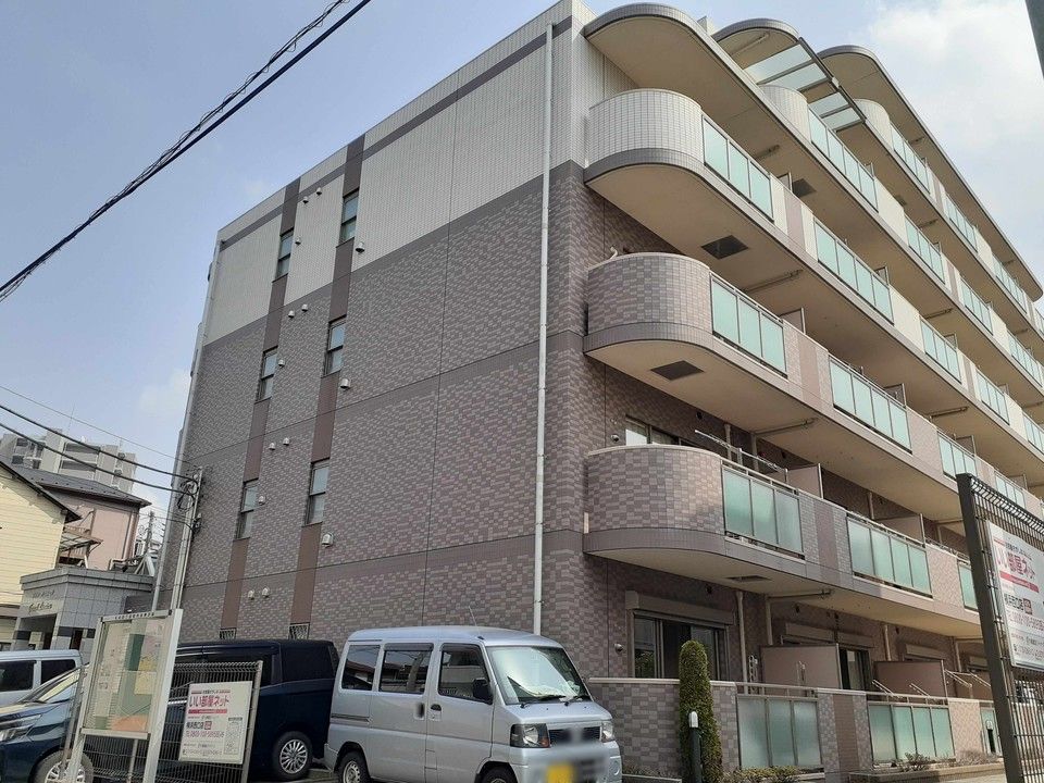 グラン・ルミエールの外観画像
