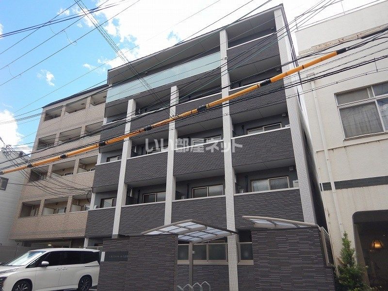 クレドール西大路駅前の外観画像