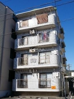 ルミエール草薙の外観画像