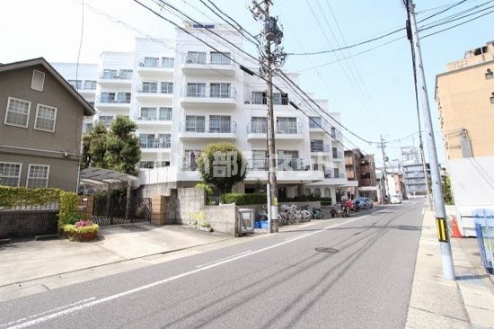 シャンボール覚王山の外観画像