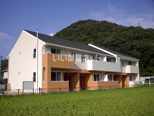 オリーブの外観画像
