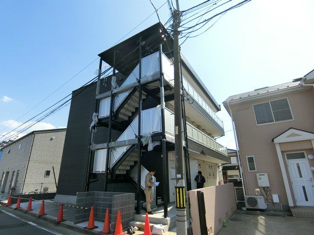 リブリ・アヴニールの外観画像