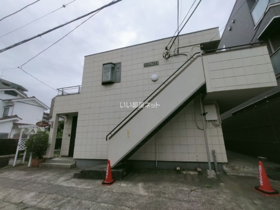 クリスタルハウスの外観画像