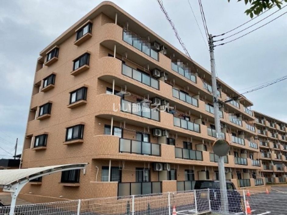 リリーヴィレッジWESTの外観画像