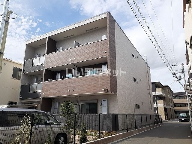 トゥジーテの外観画像