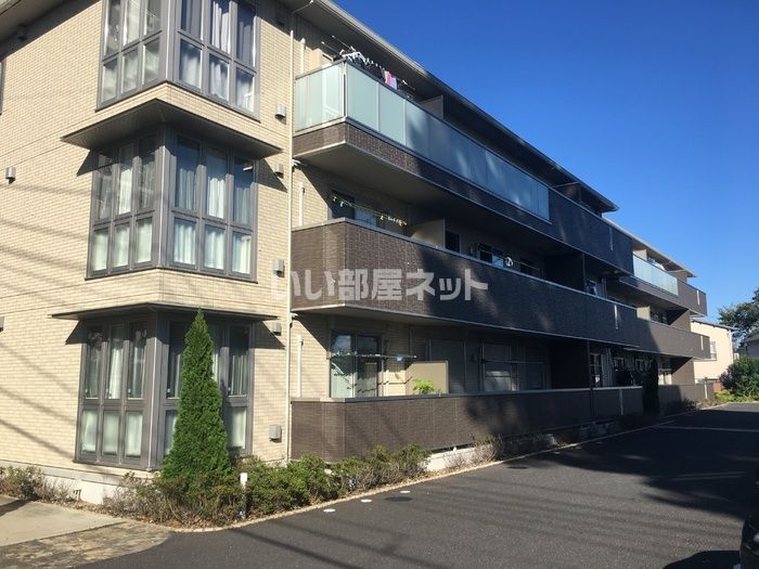 ファミーユガーデンの外観画像