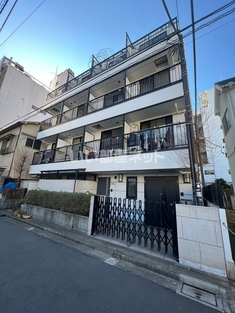 レヤーノ新宿の外観画像