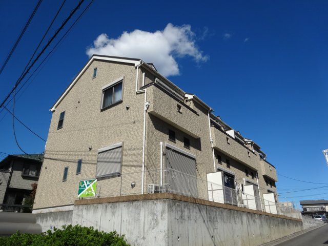 アメリカンリバティー小手指の外観画像