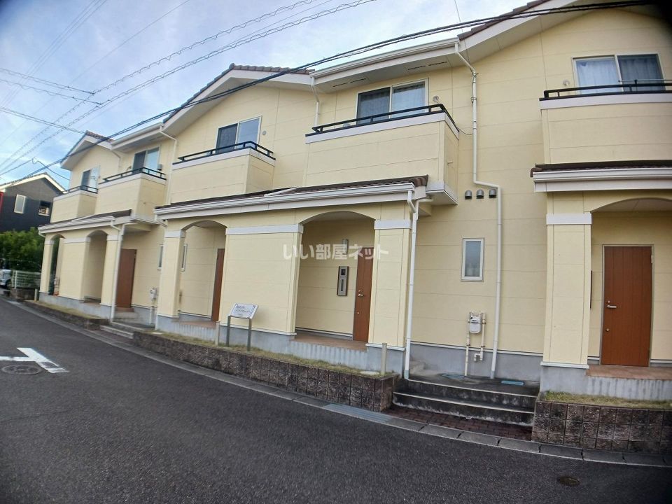 長久手ハイツクローバーNorth(北棟)の外観画像