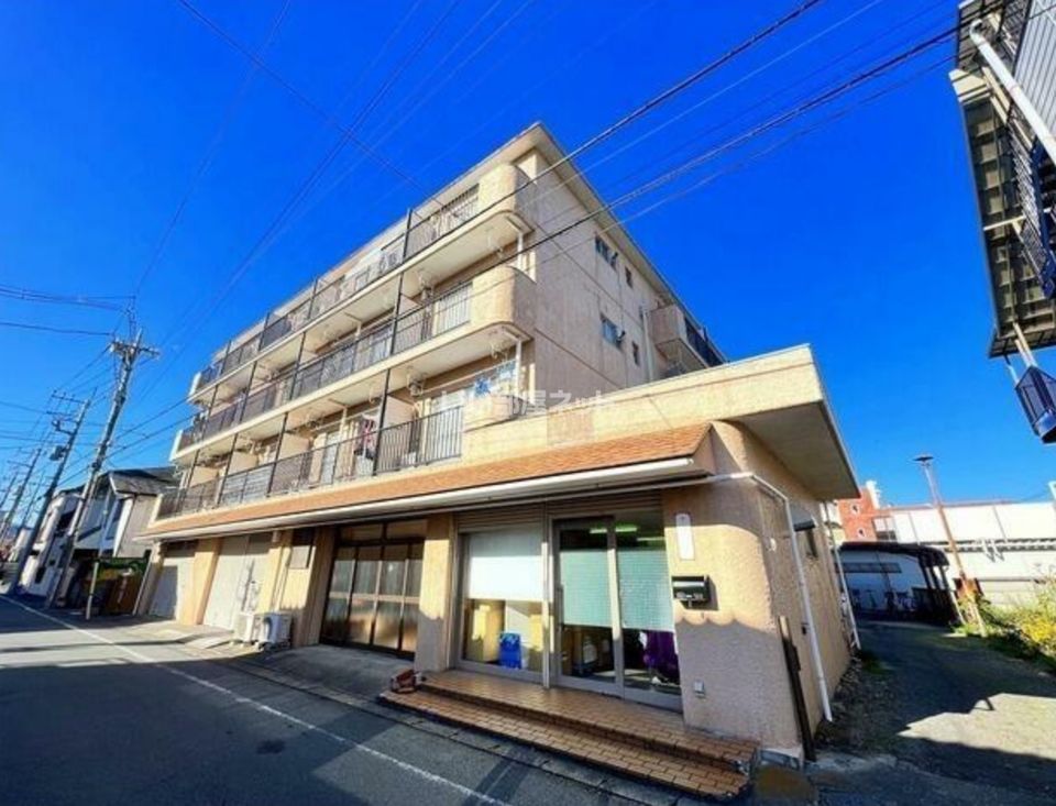 粟沢マンションの外観画像