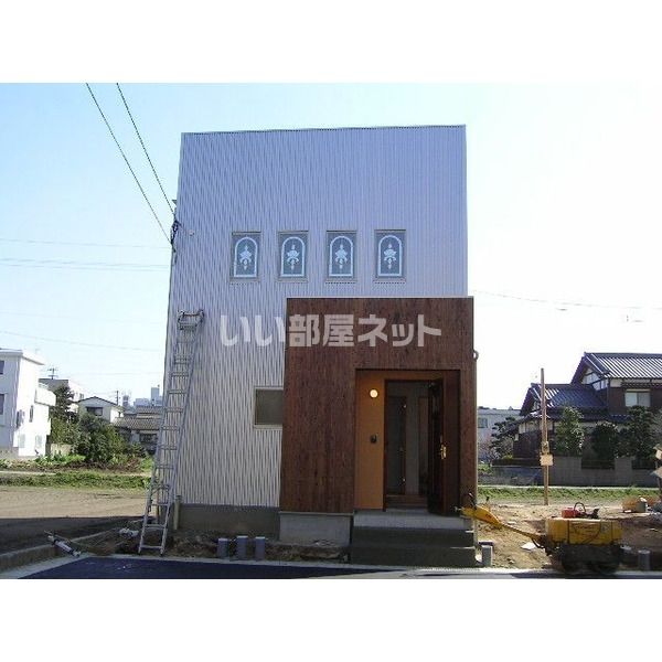 RUSSET VILLAGE 枝光 J棟の外観画像