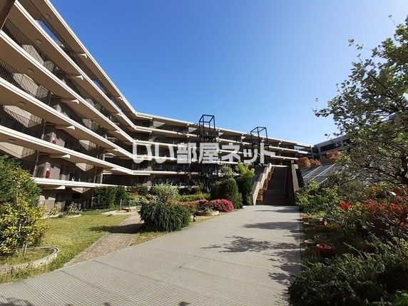 白鷹苦楽園マンションの外観画像