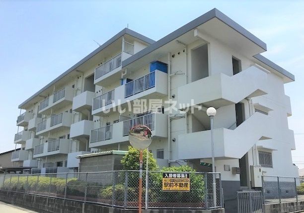 メゾン・ラフィーネの外観画像