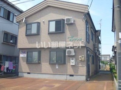 コーポ ラジアンスの外観画像