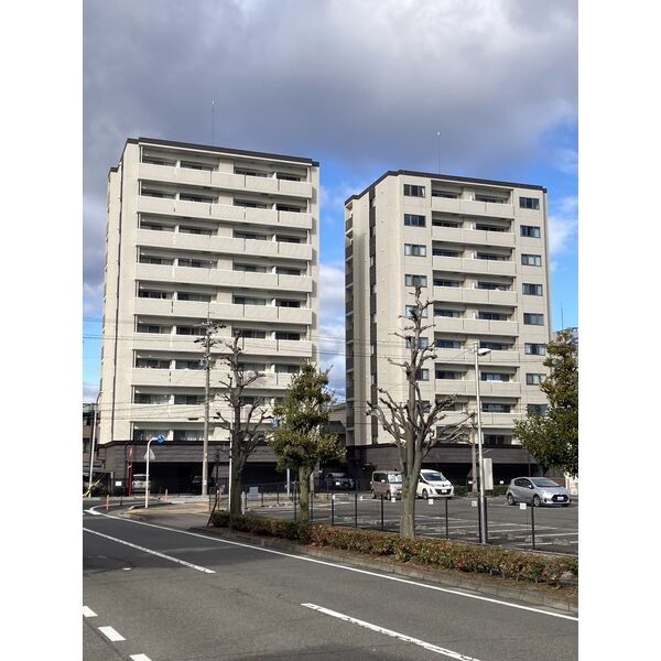 ペリエ ジュエの外観画像