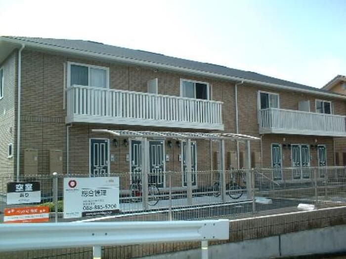 リヴェール神田 A棟の外観画像