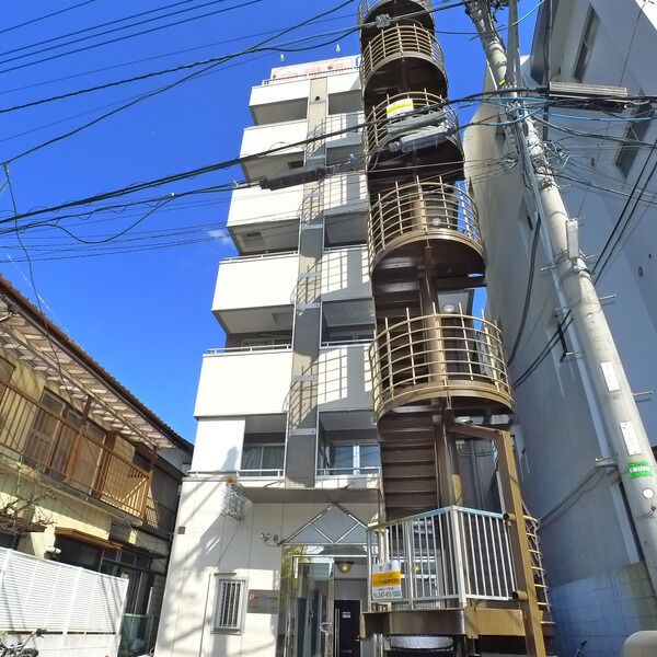 AMビルの外観画像
