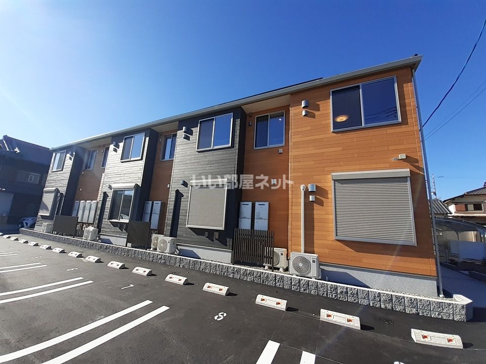 カーサ ポポラーレの外観画像