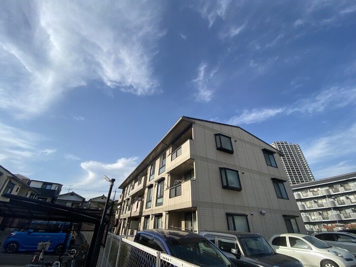 第2パールハイツの外観画像