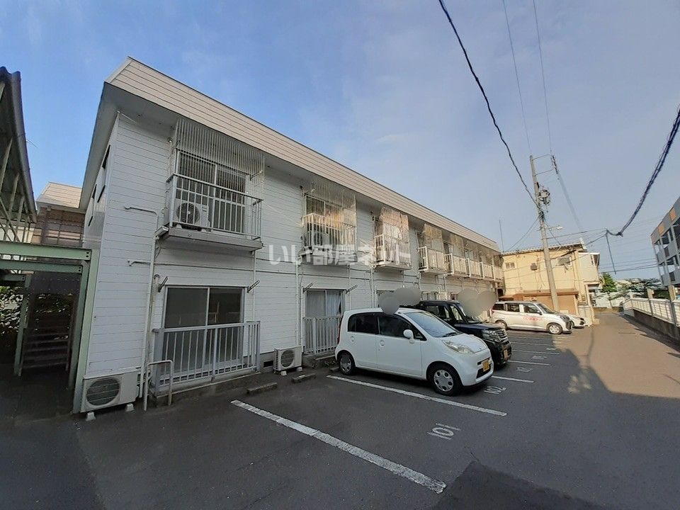 サーキット前ハイツの外観画像
