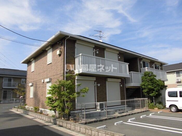 クリスタル エトワールの外観画像