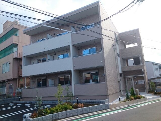 セダーベースの外観画像