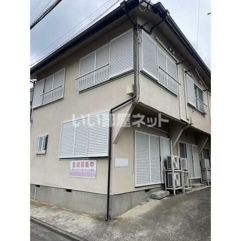 フラットマカベの外観画像