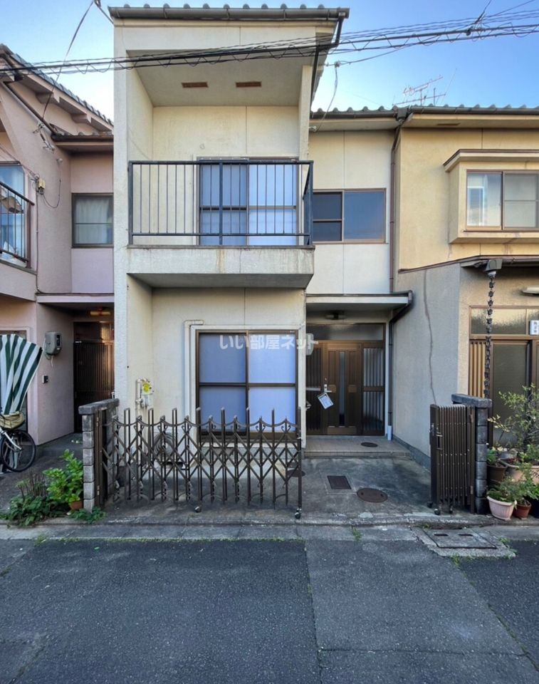 深草西出町59-12テラスハウスの外観画像