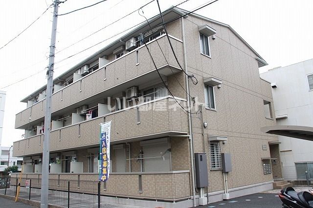 オーガストの外観画像